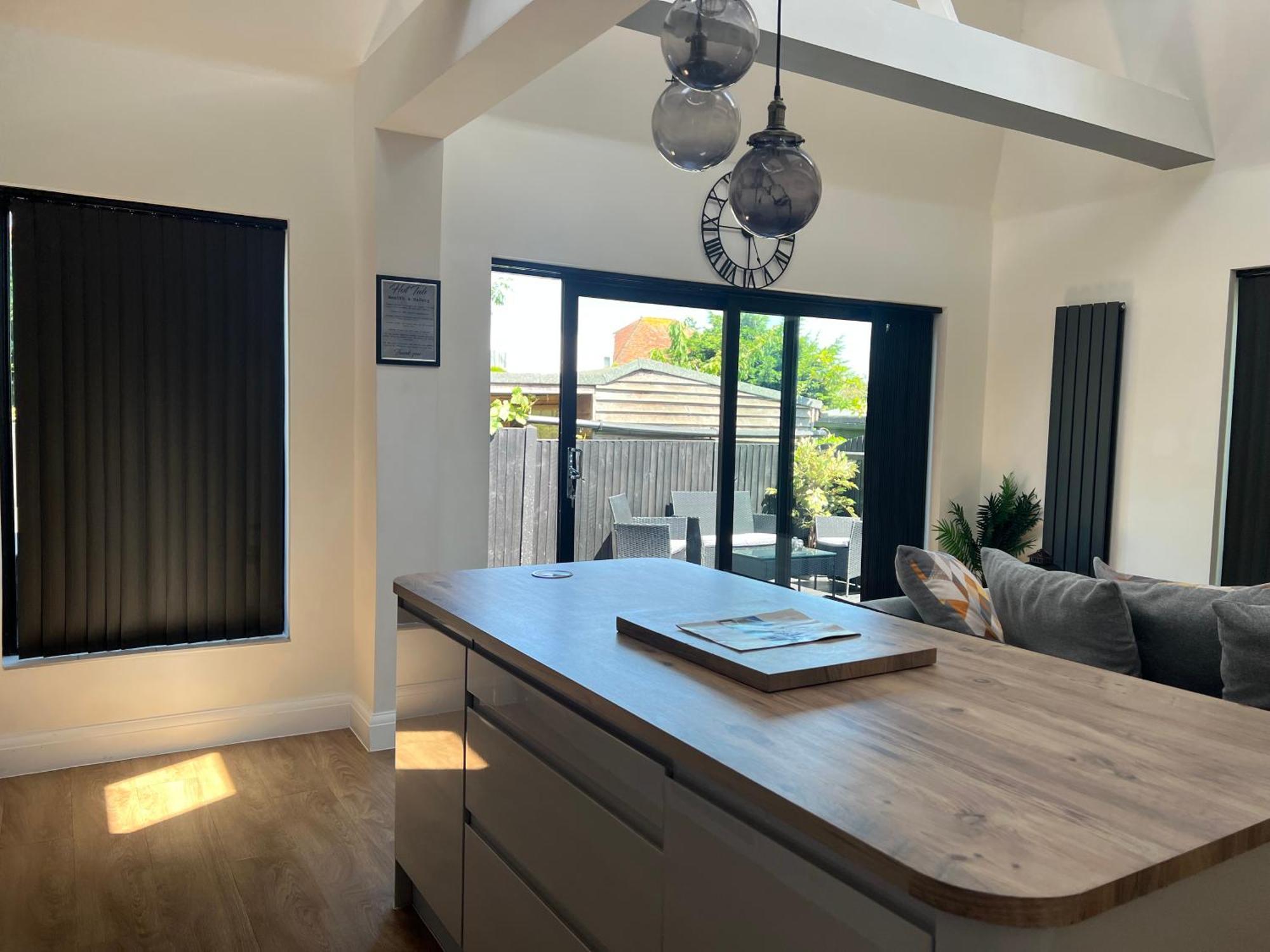 The Broadway Beach House With Hot Tub Herne Bay Eksteriør billede