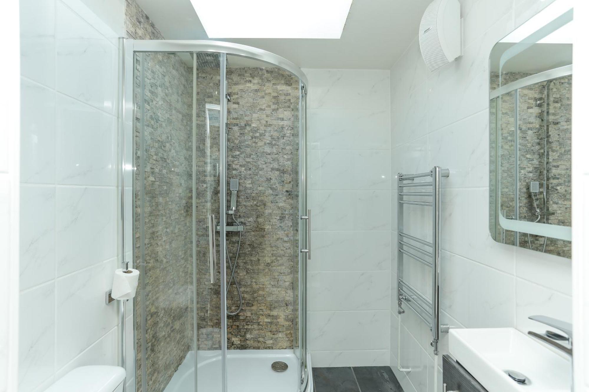 The Broadway Beach House With Hot Tub Herne Bay Eksteriør billede