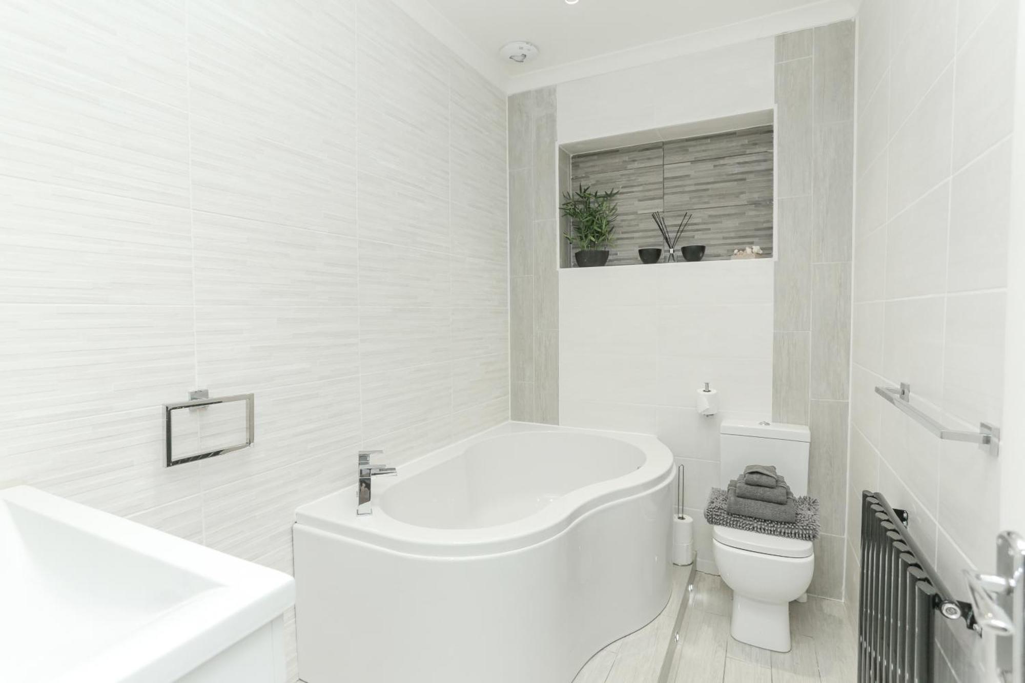 The Broadway Beach House With Hot Tub Herne Bay Eksteriør billede